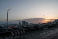 [NX500+18-55mm] 길 바닥 일출경 - 삼성 Talk [NX500+18-55mm] 길 바닥 일출경