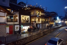 [QX1] 삼청동 밤거리 - 소니 Talk [QX1] 삼청동 밤거리