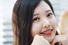 미소지음 - 팝코넷 | 포토 갤러리 미소지음