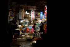 이제는 볼수 없는 노량진 수산시장의 풍경 - 팝코넷 | 포토 갤러리 이제는 볼수 없는 노량진 수산시장의 풍경