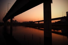 낮과 밤이 교차하는 시간 - 팝코넷 | 포토 갤러리 낮과 밤이 교차하는 시간