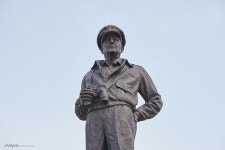 [ 135mm F2.0 ] 맥아더장군 - 삼양 Talk [ 135mm F2.0 ]  맥아더장군