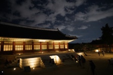 오늘자 경복궁 야간개장 - 팝코넷 | 자유게시판 오늘자 경복궁 야간개장