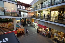 [ X-A1 + 삼양 12mm ] 인사동 쌈지길 - 후지필름 Talk [ X-A1 + 삼양 12mm ] 인사동 쌈지길