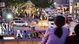 [Xiaoyi 42.5mm f/1.8] 강릉 월화거리 - 파나소닉 Talk [Xiaoyi 42.5mm f/1.8] 강릉 월화거리