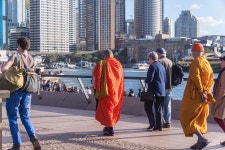 [a77M2] 시드니 오페라하우스에 만난 낯선분(?)입니다. - 소니 Talk [a77M2] 시드니 오페라하우스에 만난 낯선분(?)입니다.