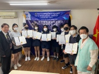 민주평화통일자문회의 | 지역회의·협의회 > 해외 지역회의·협의회 > 활동현황 | 주니어평통 위촉장 전수 및 평화통일 골든벨,그림그리기,노래... 