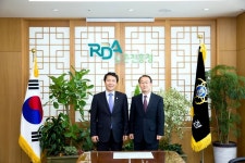 쌀 소비 확대 방안을 위한 공동 세미나 개최 < 인물/동정< 새소식 < 정책홍보 < 농촌진흥청 [인물/동정]쌀 소비 확대 방안을 위한 공동 세미나 개최