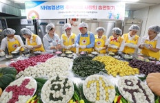 대한적십자사 > 소통 > 홍보관 > 사진 상세 대한적십자사 서울특별시지사