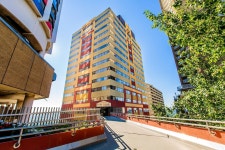 SkyscraperPage Forum - View Single Post -  Ugly Canada 2 (Only architecture, planning and design faux pas)