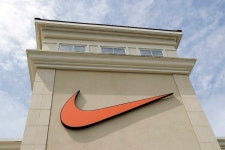 Nike closing all US stores, including 4 Las Vegas locations | Las Vegas Review-Journal Nike closing all US stores, including Las... 