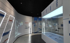 우주항공>사천항공우주과학관>전시관안내>전시관안내>1층 전시관 | 사천시 : 대한민국 우주항공 수도 사천시 : 대한민국 우주항공 수도 > 1층 전시관