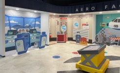 우주항공>사천항공우주과학관>전시관안내>전시관안내>1층 전시관 | 사천시 : 대한민국 우주항공 수도 사천시 : 대한민국 우주항공 수도 > 1층 전시관