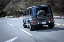 最小回転半径は6.3m。｜2114万円の「G63」はなぜ… 写真16/16｜産経ニュース 2114万円の「G63」はなぜ売れまくるのか？