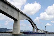 生活道路が観光名所に　鳥取・島根県境　江島大橋 - 読んで見フォト - 産経フォト 生活道路が観光名所に　鳥取・島根県境　江島大橋