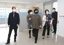 김양희 의장 > 포토갤러리