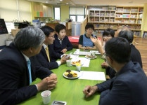 서대문구의회 누리집 - 의정활동 > 의정활동사진 (제목 : 제196회 행정복지위원회 현장방문 (북아현동 북카페)) 서대문구의회