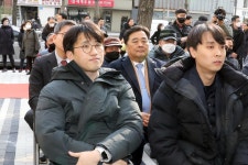 서대문구의회 누리집 - 의정활동 > 의정활동사진 (제목 : 동심경로당 입소식 및 경사형 엘리베이터 준공식) 서대문구의회