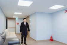 서대문구의회 누리집 - 의정활동 > 의정활동사진 (제목 : 홍은포레스트 경로당 개소식) 서대문구의회