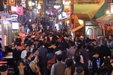 [속보] 핼러윈 인파 이태원서 호흡곤란 등 81건 신고 | 세계일보 [속보] 핼러윈 인파 이태원서 호흡곤란 등 81건 신고