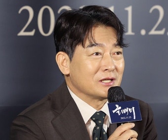 “큰 형님, ‘올빼미’ 보고 싶어하셨는데”…조성하, 형제상 비보 | 세계일보 “큰 형님, ‘올빼미’ 보고 싶어하셨는데”…조성하, 형제상 비보