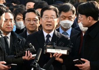 檢 출석한 이재명 