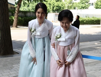 정몽원 HL그룹 회장 차녀·백지연 前 앵커 외아들 ‘화촉’ | 세계일보 정몽원 HL그룹 회장 차녀·백지연 前 앵커 외아들 ‘화촉’