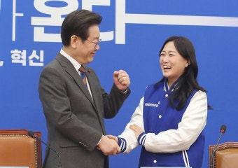 野로 간 ‘전직’ 초등교사…“교사의 ‘정치기본권’ 인정않는 유일한 나라” | 세계일보 野로 간 ‘전직’ 초등교사…“교사의...