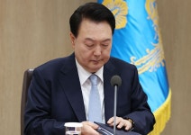 尹 저부터 잘못, 국민 뜻 받들지 못해 죄송 | 세계일보 尹 저부터 잘못, 국민 뜻 받들지 못해 죄송