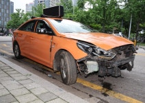 ‘국립중앙의료원 차량 돌진’ 3명 부상…70대 택시기사 “급발진, 기억 잘 안나” | 세계일보 ‘국립중앙의료원 차량 돌진’ 3명 부상…70대... 