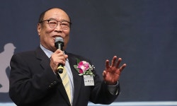 프로야구 유일 ‘4할 타자’ 백인천 전 감독 위독…심정지 후 호흡 회복 | 세계일보 프로야구 유일 ‘4할 타자’ 백인천 전 감독 위독…심정지 후... 