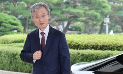 與 “조희대 자진사퇴” 연일 압박… 탄핵론은 역풍우려 선긋기 | 세계일보 與 “조희대 자진사퇴” 연일 압박… 탄핵론은 역풍우려 선긋기
