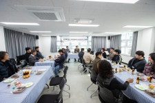 포토,현장속으로!-20251106 신거북시장 고객지원센터 리모델링 내용 | 인천광역시 서구 구청장>서구소식>포토,현장속으로!