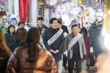 포토,현장속으로!-20260212 가좌시장 명절맞이 전통시장 방문 내용 | 인천광역시 서구 구청장>서구소식>포토,현장속으로!