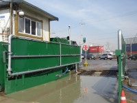 새소식-비산먼지발생 억제시설 우수사례(세륜세차시설 및 화물차량덮개) 내용 | 인천광역시 서구>소통>서구소식>새소식