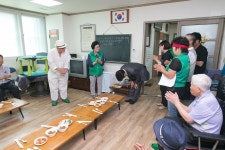 사진뉴스-20180723 가정1동 경로당 삼계탕 대접 내용 | 인천광역시 서구 홍보관>서구는 지금>사진뉴스