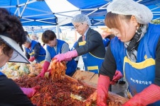 사진뉴스-20181113 바르게살기운동 김장 행사 내용 | 인천광역시 서구 홍보관>서구는 지금>사진뉴스