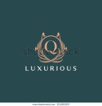 Letter Q 럭셔리 스타일 로얄 로고 스톡 벡터(로열티 프리) 2312853359 | Shutterstock