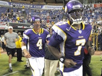 Favre Debut With Vikings - Sports Illustrated Favre Debut With Vikings