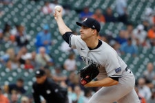 Former New York Yankees Star Reliever Says San Diego Padres Won Juan Soto Trade - Sports Illustrated NY Yankees News, Analysis... 
