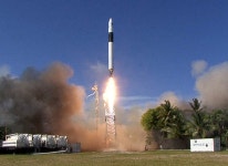SpaceX makes history as worlds first private space vehicle to reach orbit - Innovation | siliconrepublic.com - Irelands... 
