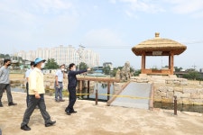 성주역사테마파크 현장 방문 성주군청 > 성주소개 > 군정홍보 > 성주군 새소식 보기 성주문화관광