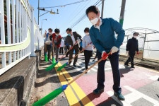 (글보기)월항초등학교와 함께 하는 깨끗한 성주만들기 캠페인 성주군청 > 성주소개 > 군정홍보 > 성주군 새소식 보기 성주문화관광