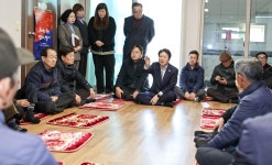 대한노인회 성주읍 분회 총회 성주군청 > 성주소개 > 군정홍보 > 성주군 새소식 보기 다함께! 힘찬 새성주, 도시계획과