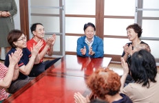 참한별 온동네 스무바퀴 성주군청 > 성주소개 > 군정홍보 > 성주군 새소식 보기 다함께! 힘찬 새성주, 체육시설사업소