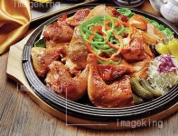 바베큐치킨 > 음식 | 이미지 사용조건이 까다롭지 않은 요리사진 100만컷