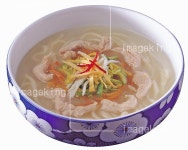 닭칼국수 > 음식 | 이미지 사용조건이 까다롭지 않은 요리사진 100만컷