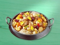 고구마닭찜 > 음식 | 이미지 사용조건이 까다롭지 않은 요리사진 100만컷