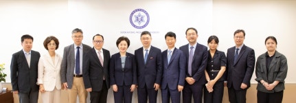 중국 남경대학교 Lu Yanqing 부총장 접견 | 숙명여자대학교(국문)