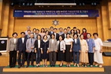 약학대학 창립 70주년·약학연구소 설립 60주년 기념식 열려 | 숙명여자대학교(국문)